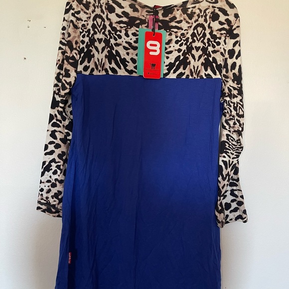 Top - Picture 2 of 2